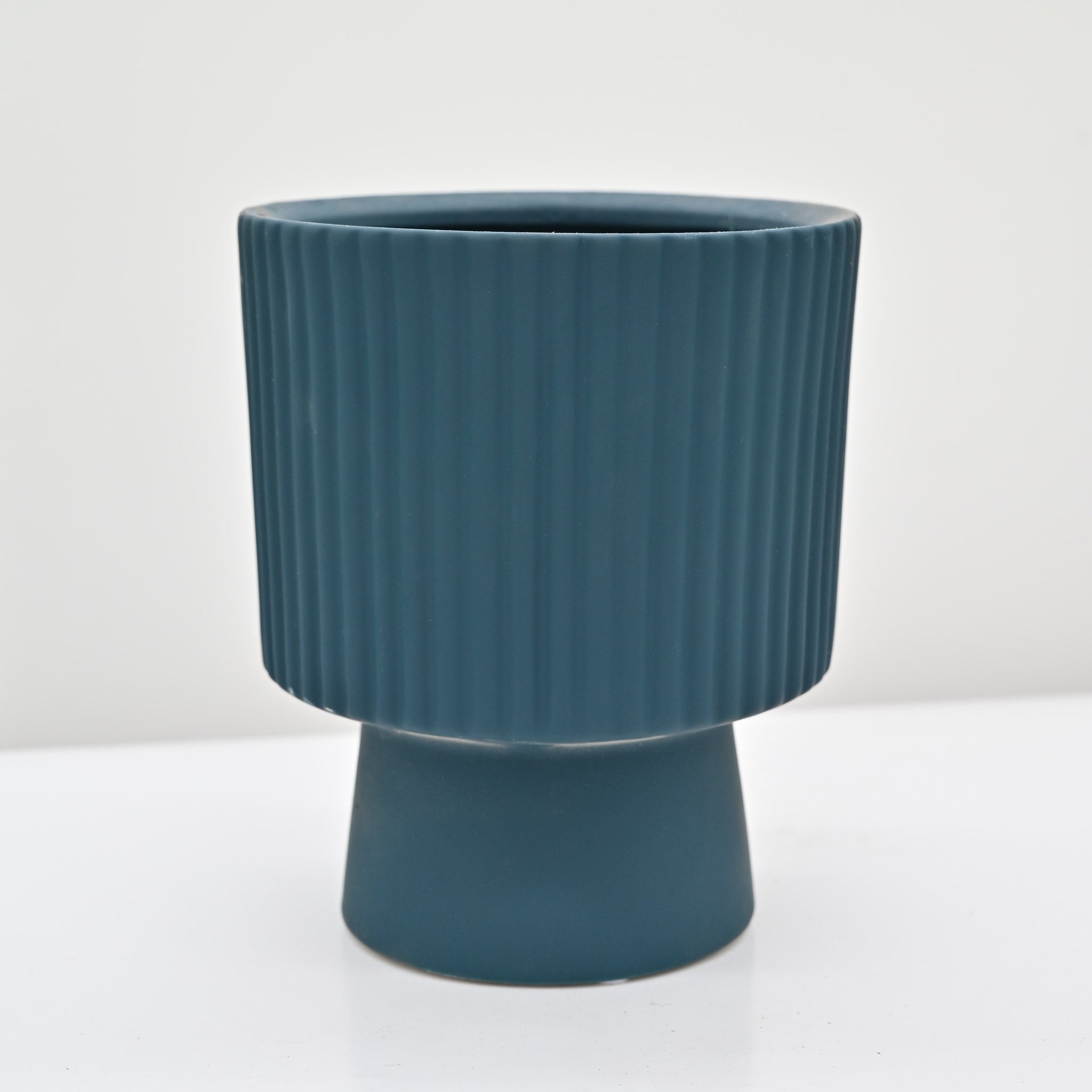 6" Fern Gully Pedestal Planter in Ocean Blue